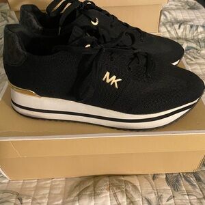 Michael Kors Monique Knit Trainer Black Size 8.5 Slip-On Sneakers with Gold Logo